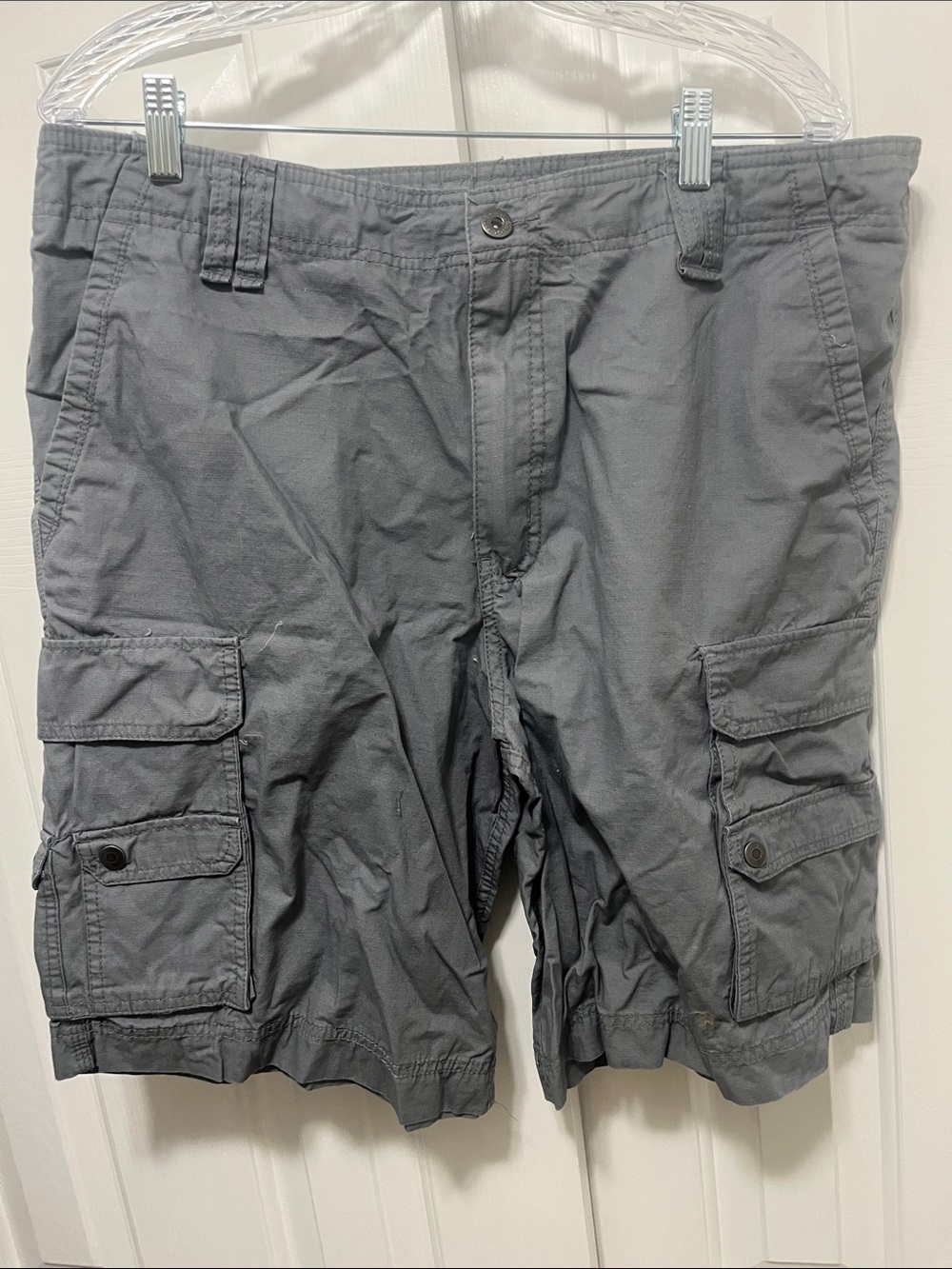 Faded Glory Men's Cargo Shorts in Charcoal Gray